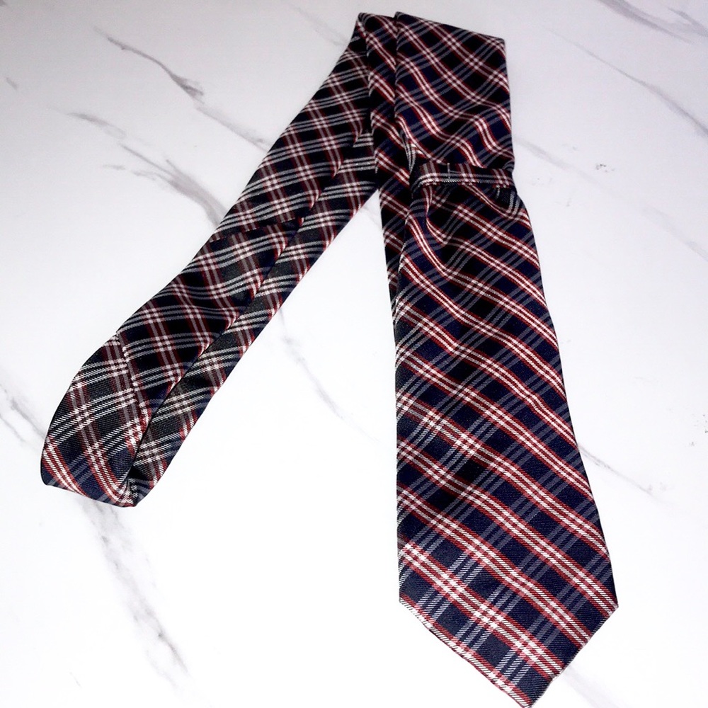 NEW Tommy Hilfiger plaid tie red